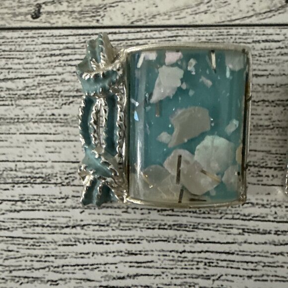 Vintage Clip On Earrings Blue Confetti Lucite Rectangle Silver Tone - Picture 2 of 5